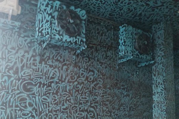 Граффити Покраса Лампаса в Екатеринбурге включили в список лучших арт-объектов России