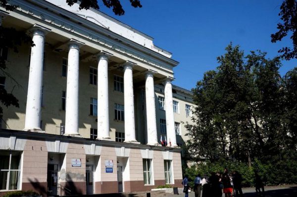 Дома на крови и с крышей-ванной: в Екатеринбурге открыли турмаршрут по самым необычным домам Втузгородка