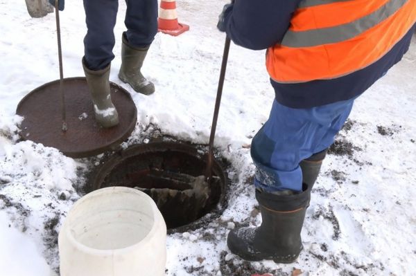 В Первоуральске за год установили более 40 канализационных ловушек