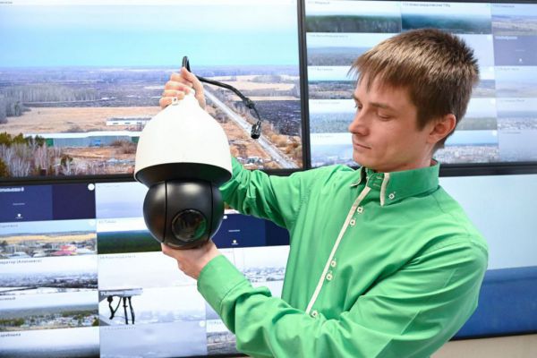 Специалисты Уральской авиабазы обновили систему видеомониторинга в лесах региона