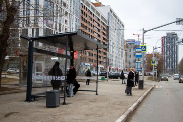 В мэрии Екатеринбурга рассказали, сколько денег приносит уличная реклама в городскую казну