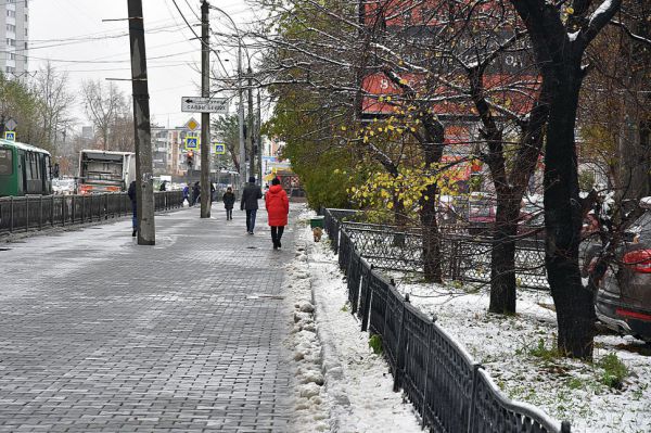 Мэрия Екатеринбурга выплатит 80 тысяч рублей пострадавшей от гололеда горожанке