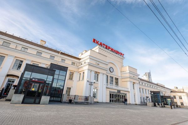 Новый ретропоезд запустят из Екатеринбурга в Невьянск, в пути пассажиров угостят пирожками с черемухой