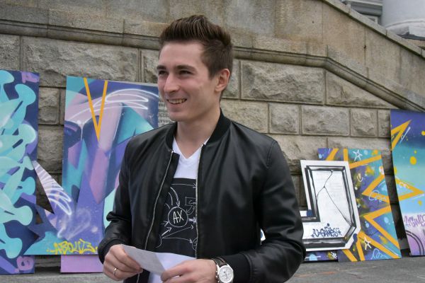 Евгений Куйвашев поздравил Давида Белявского с олимпийским золотом