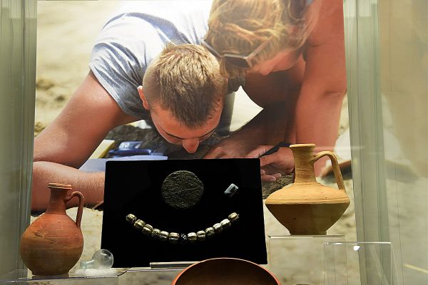 Фоторепортаж: на Урал привезли сокровища Крыма IV века до нашей эры