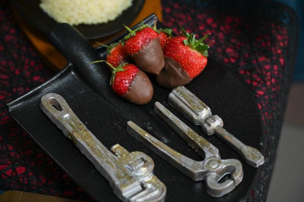 Бизнес для души: каждый четвертый житель уральской столицы превращает хобби в доход