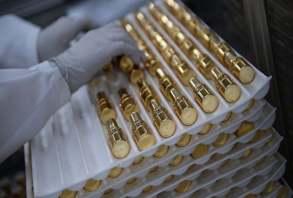 Известные парфюмерные бренды возвращаются в Россию