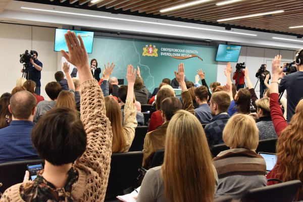 Евгений Куйвашев позвонил Высокинскому и вступился за журналистов