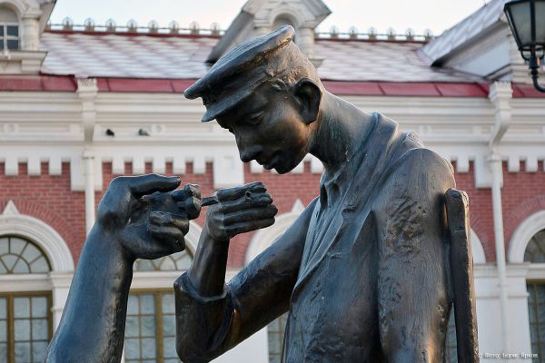 Последняя затяжка: Минздрав предложил бороться с курильщиками снижением зарплаты