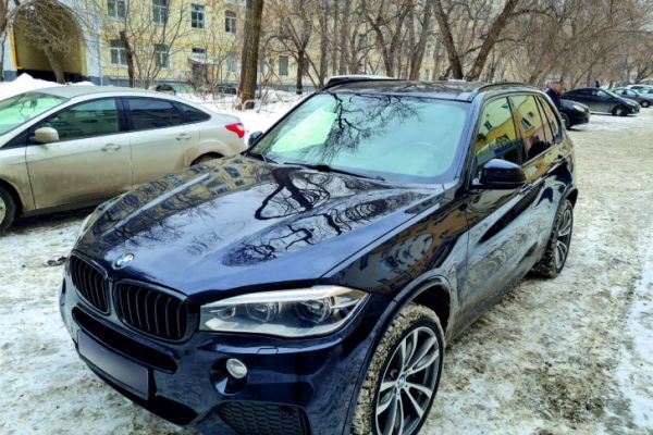 Из-за долга по кредиту у екатеринбуржца конфисковали BMW X5