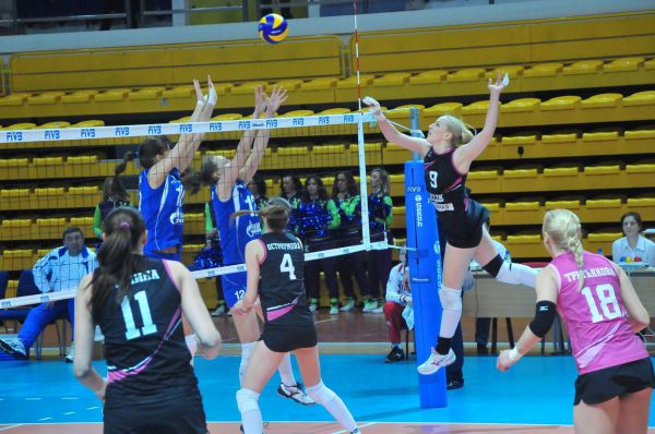 «Уралочка» вышла на «Заречье»