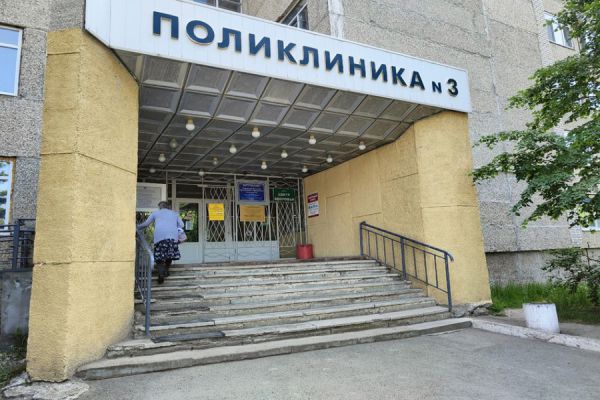 Подстелили соломки. Свердловчане стали больше тратить на страхование жизни и здоровья