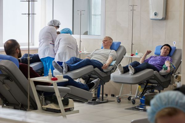 В Свердловской области выплаты донорам крови увеличат на треть