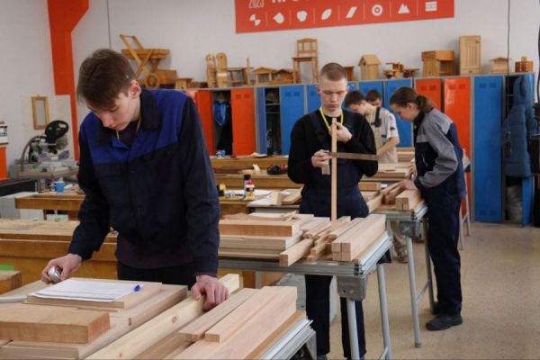 Свердловские колледжи и техникумы примут на бюджетные места 27 тысяч студентов