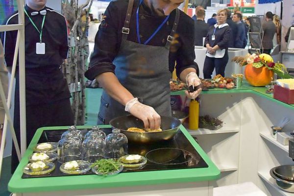 В центре Екатеринбурга вместо популярного ресторана быстрой еды откроют пироговую