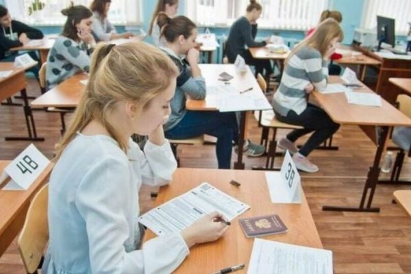 Более 21 тысячи человек будут сдавать ЕГЭ в Свердловской области