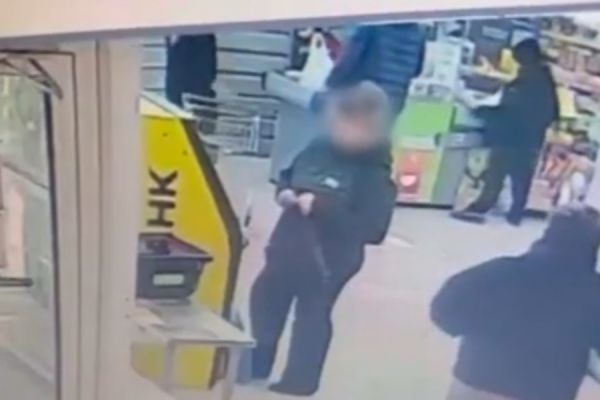 Миллионерша на час. Свердловчанка прихватила в банкомате чужой миллион,  деньги хозяину вернула полиция