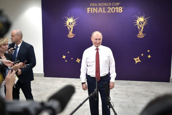Владимир Путин о чемпионате мира: «У нас получилось! У нас есть свой футбол, тренер и команда!»