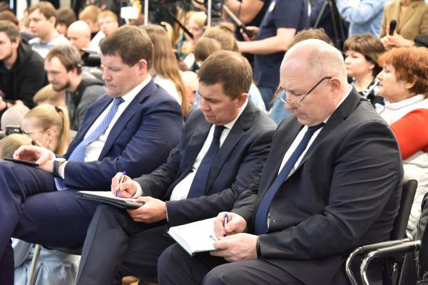 Евгений Куйвашев заявил, что скачков тарифов на электроэнергию для бизнеса больше не будет