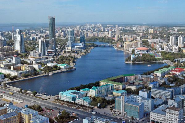 Мэр Екатеринбурга представил варианты площадок для строительства храма