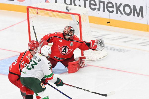 «Автомобилист» уступил «Ак Барсу» в седьмом матче серии плей-офф