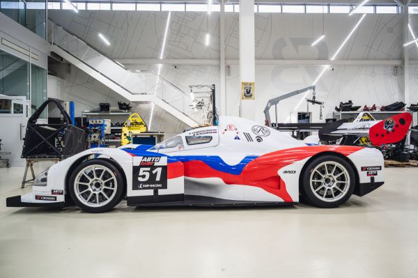 Чтобы мчаться с ветерком. Свердловский завод выпускает детали для российского производителя гоночных автомобилей