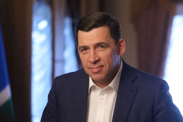 Хотите услышать, как читает Бажова губернатор? Стартовал совместный проект «Уральского» и «4-канала»