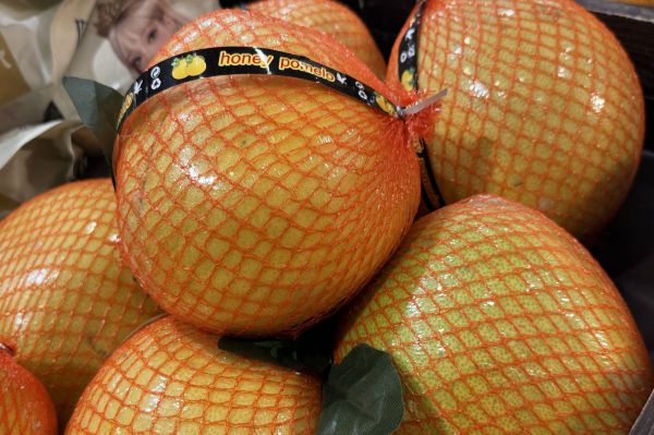 Жители Среднего Урала в три раза увеличили закупки помело из-за растущей любви к экзотическим фруктам