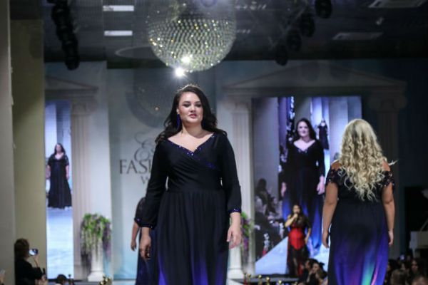 Размер одежды от 44-го: в Екатеринбурге выберут самую бодипозитивную девушку