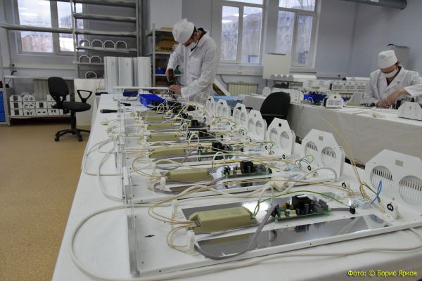 Уральские тепловизоры и костюмы для врачей пойдут на экспорт в страны дальнего зарубежья