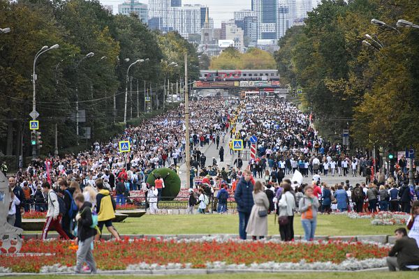 На старт «Кросса нации» в Екатеринбурге вышло 48 тысяч человек