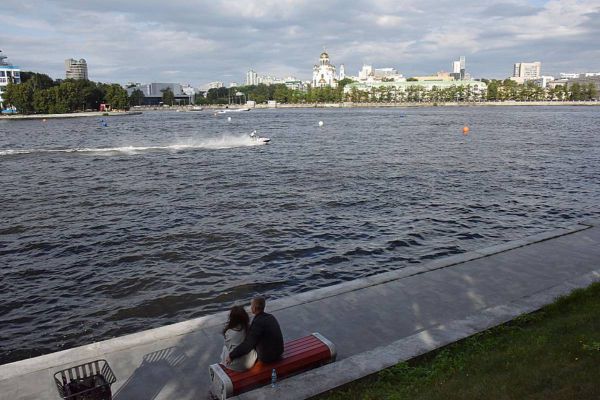 Вернем жизнь реке: в Екатеринбурге начался экофестиваль в защиту Исети
