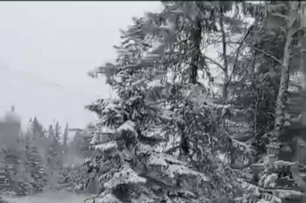 Зима напоминает о себе первыми снегопадами в регионе