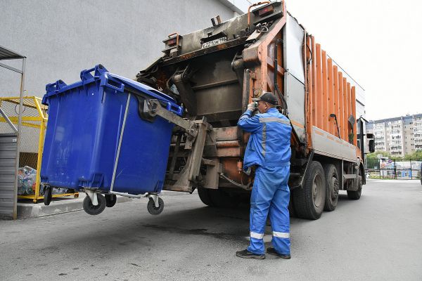 Свердловский регоператор начал прием заявок на вывоз мусора после субботников