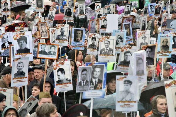 В Екатеринбурге отменили массовое шествие «Бессмертного полка»