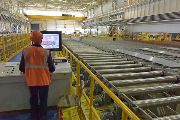 Новый стан на КУМЗе: из одного листа можно сделать крыло самолета без стыковок