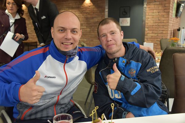 Фоторепортаж: уральские паралимпийцы отметили юбилей