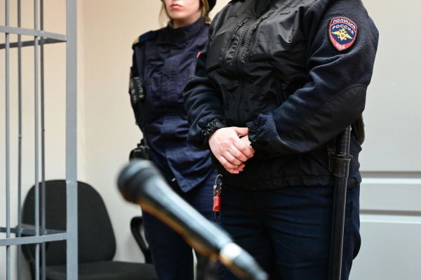 Уральца посадили на два года из-за воспрепятствования работе журналистов