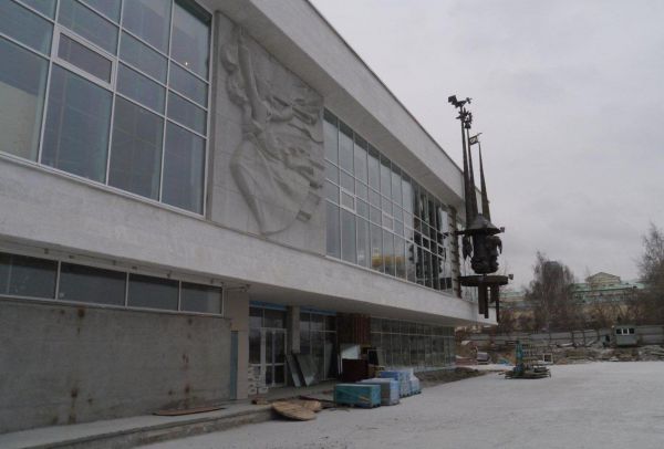 Миллиард на премьеру