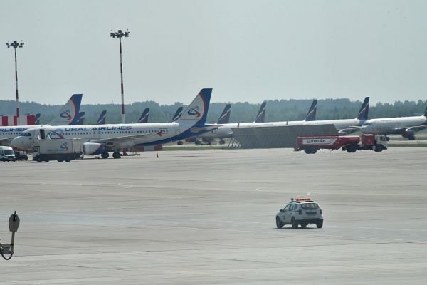 Екатеринбуржцев на юг повезут сразу семь авиакомпаний