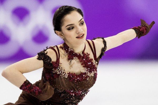 Евгения Медведева откроет Каток на площади в уральской столице