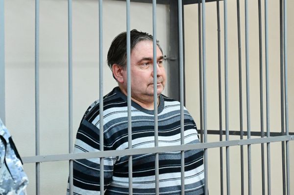 Свердловского экс-министра ЖКХ выпустили из-под стражи