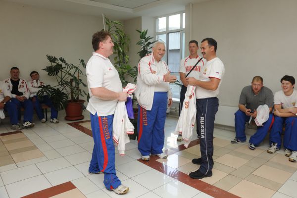 Проводили с верой в победу