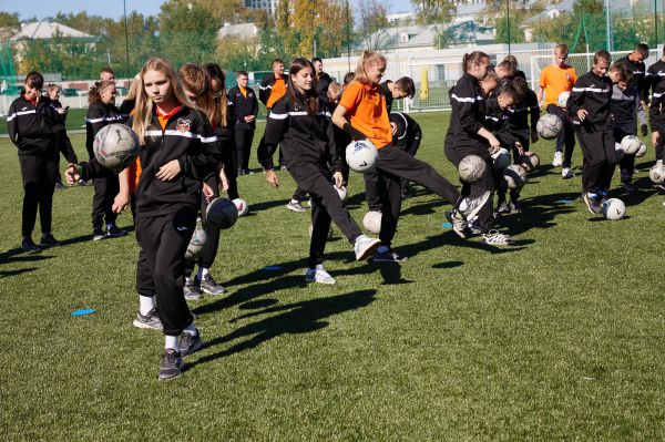 Губернатор потребовал от свердловских мэров полной загрузки спортивных и культурных учреждений