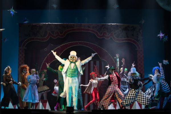 Сначала вы к нам. В Екатеринбурге начались гастроли Новосибирского музыкального театра