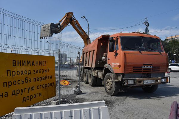 В Екатеринбурге для транспорта закроют сразу пять участков дорог