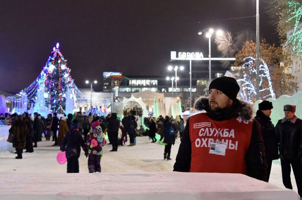 600 тысяч гостей побывали в ледовом городке на площади 1905 года в Екатеринбурге