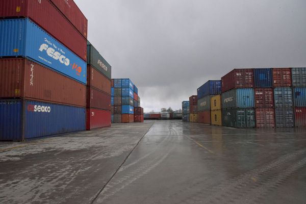 За полгода уральские предприятия заключили 85 экспортных контрактов с 26 странами