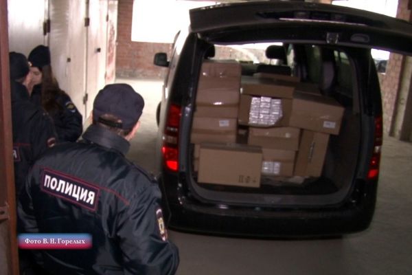 Дело табак. В Екатеринбурге полиция и ФСБ конфисковали крупную партию сигарет