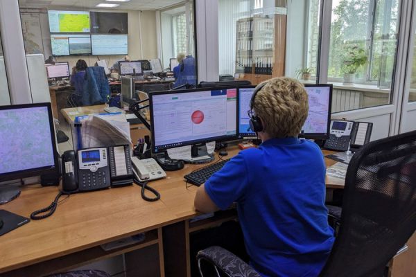 Стало известно, по каким поводам уральцы чаще всего звонили в службу «112» в прошлом году